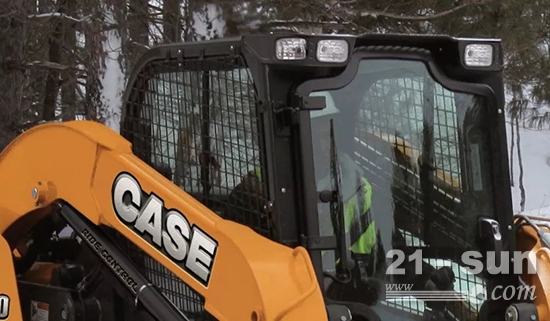 啸苍天吻日月，凯斯滑移伴你行